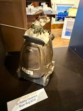 Load image into Gallery viewer, Bear Bug